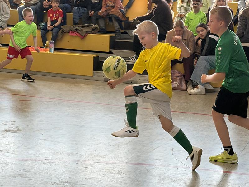 Mehr über den Artikel erfahren Talentschule und Fußballturnier